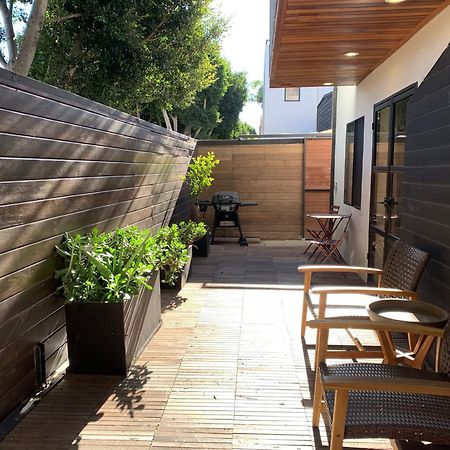 Venice Beach Studio With Large Private Patio Steps To The Beach Λος Άντζελες Εξωτερικό φωτογραφία