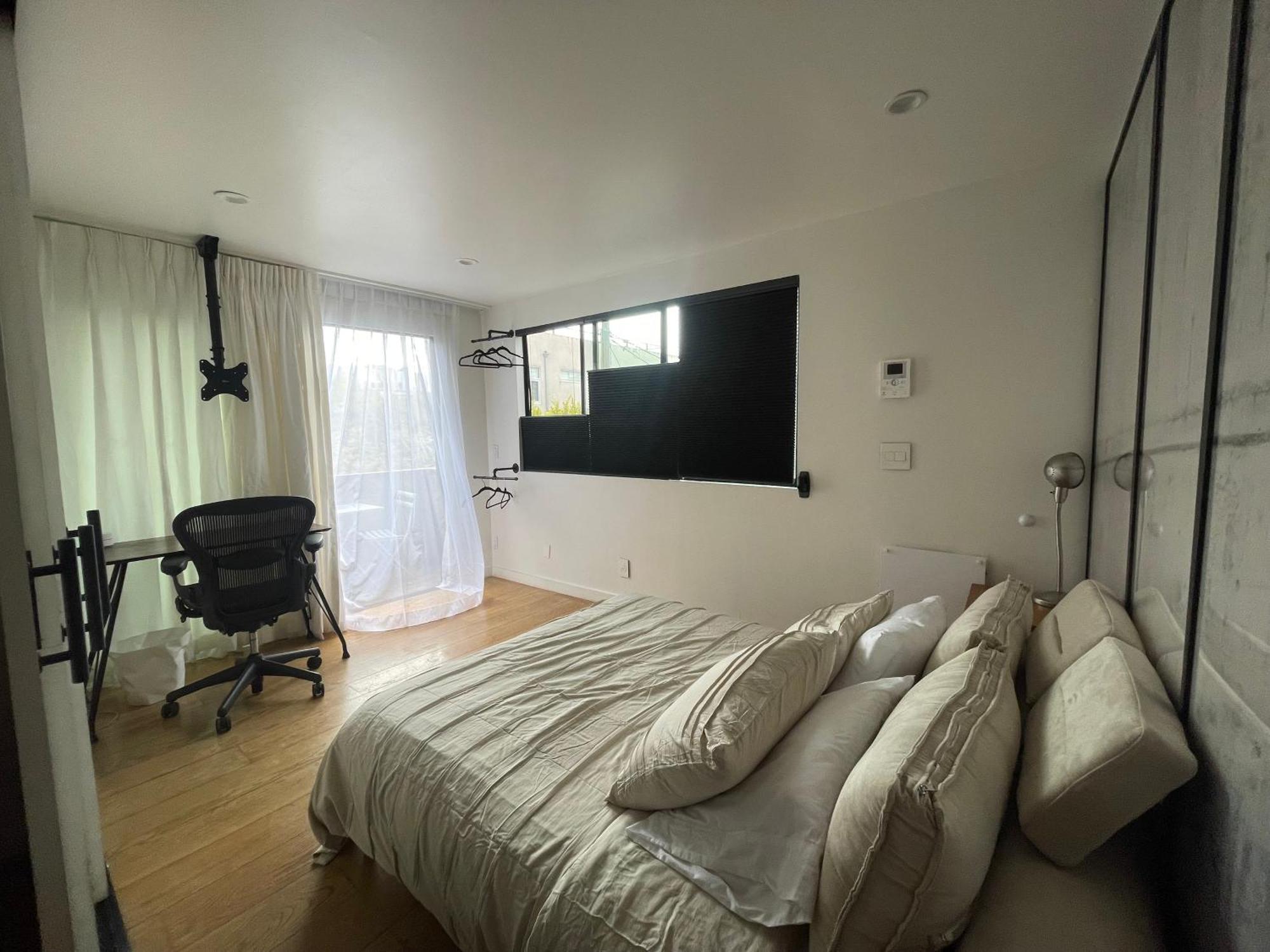 Venice Beach Studio With Large Private Patio Steps To The Beach Λος Άντζελες Εξωτερικό φωτογραφία