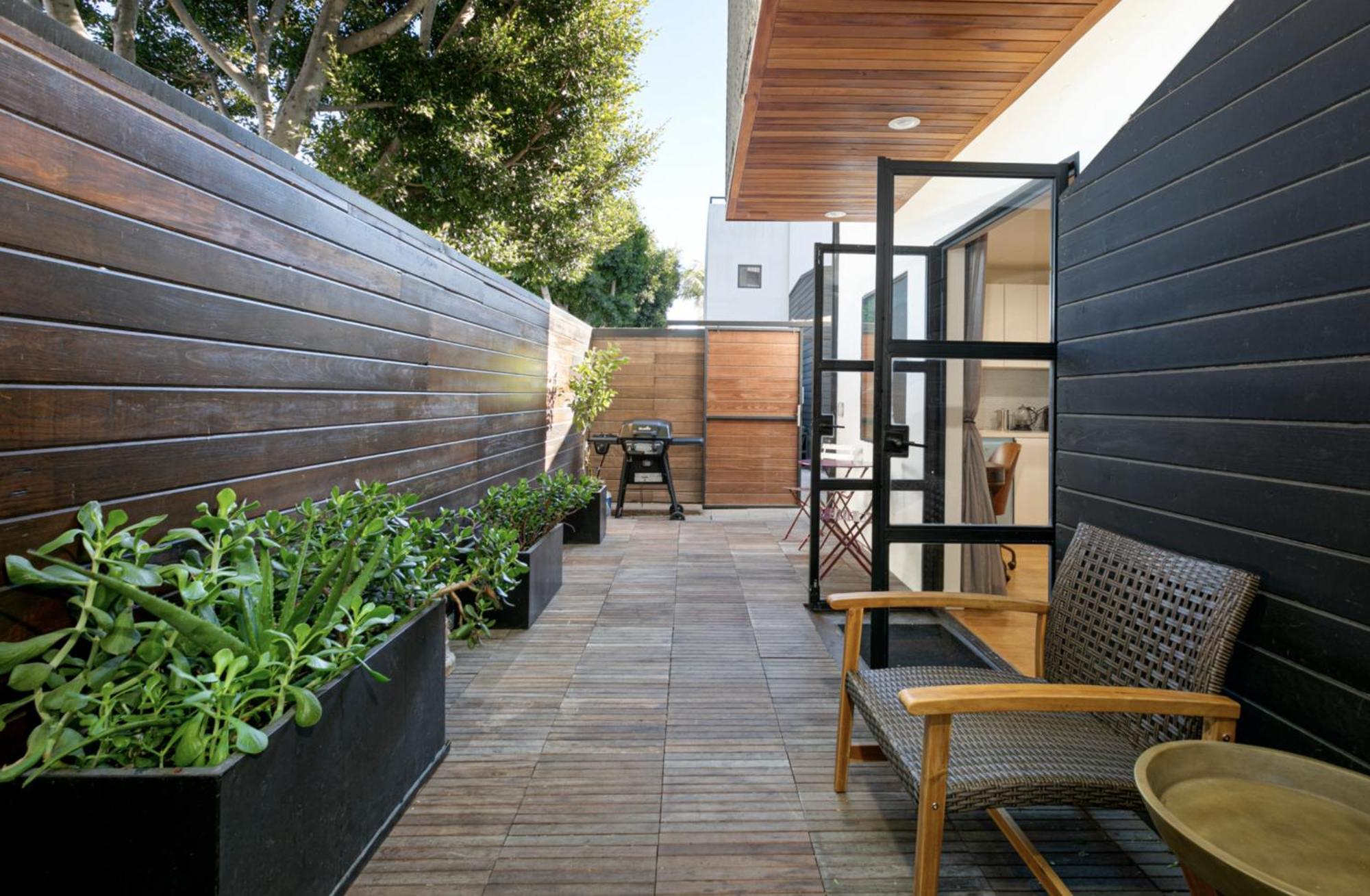 Venice Beach Studio With Large Private Patio Steps To The Beach Λος Άντζελες Εξωτερικό φωτογραφία
