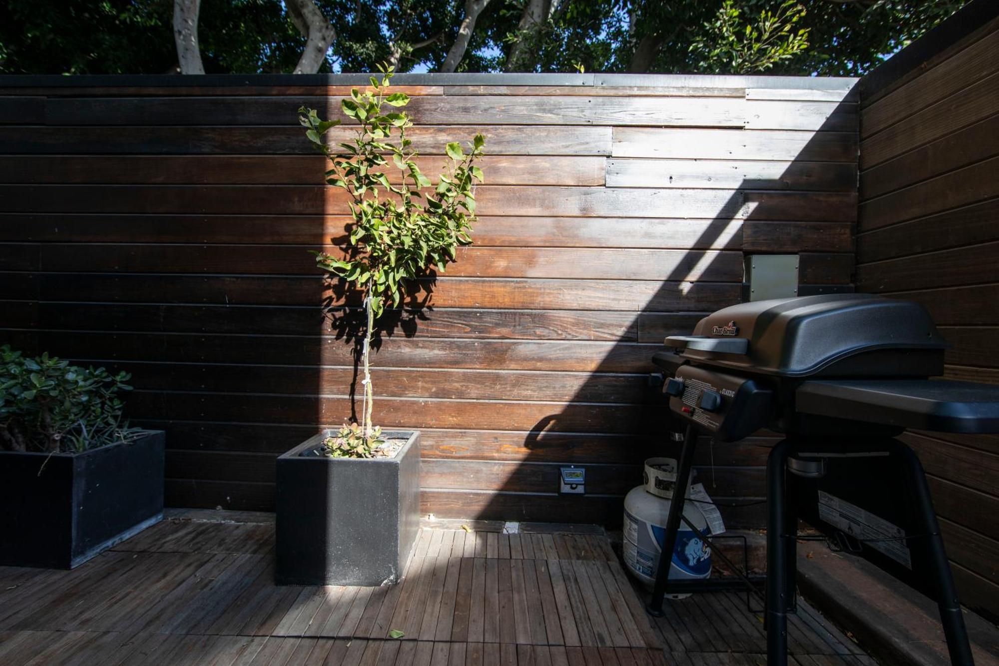 Venice Beach Studio With Large Private Patio Steps To The Beach Λος Άντζελες Εξωτερικό φωτογραφία